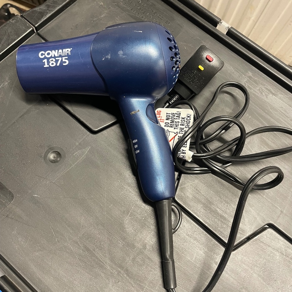 Conair 1875 Watt Model 152NP Blue Mid-Size Hand Held Hair Dryer Cool Setting